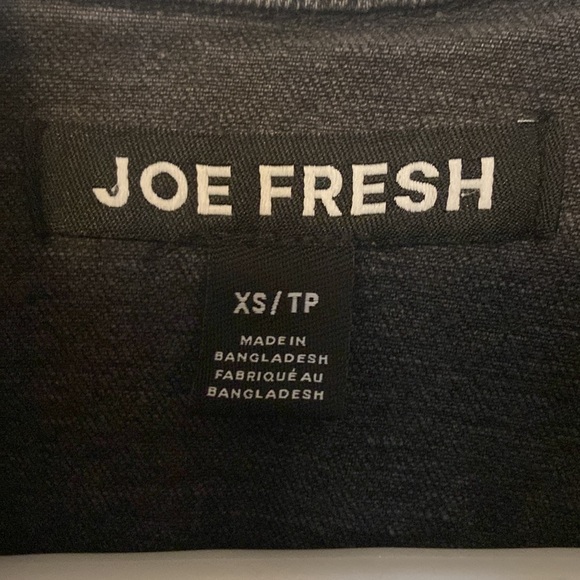 Joe Fresh ladies crop Jean jacket. Size XS - Picture 3 of 3